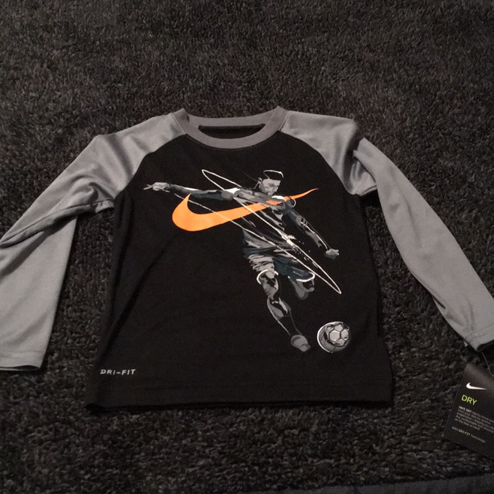 NWT Boys Nike shirt